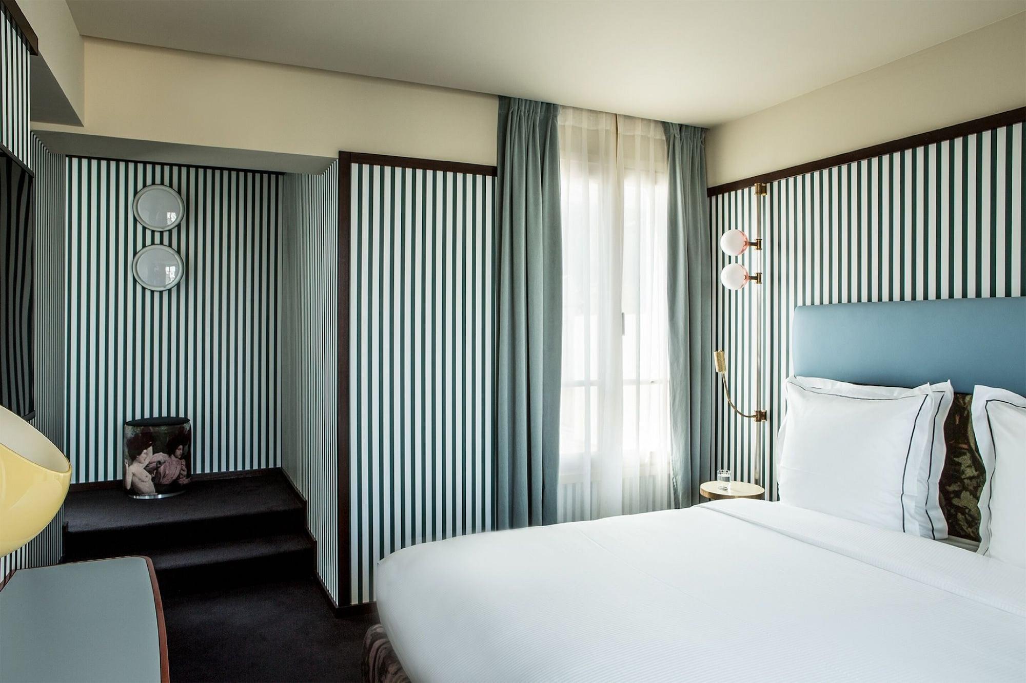 Hôtel du Rond-point des Champs-Élysées - Esprit de France Parigi Esterno foto