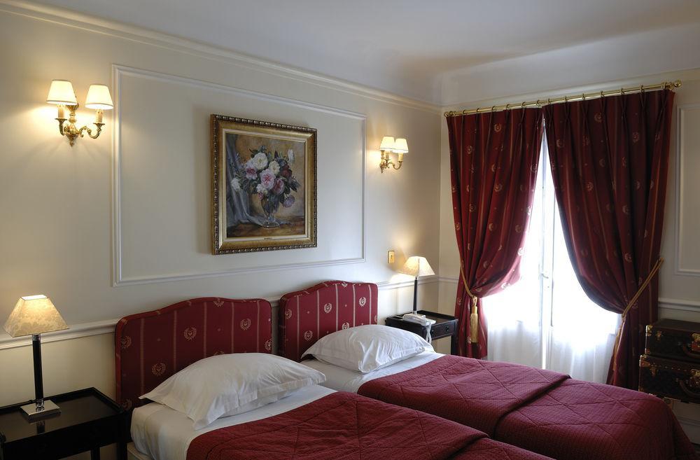 Hôtel du Rond-point des Champs-Élysées - Esprit de France Parigi Esterno foto